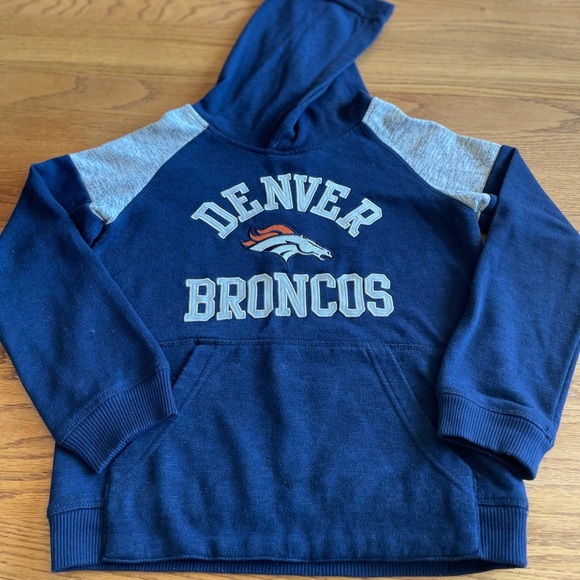 NFL Other - NFL DENVER BRONCOS. Size 7-8 boys. In good condition.